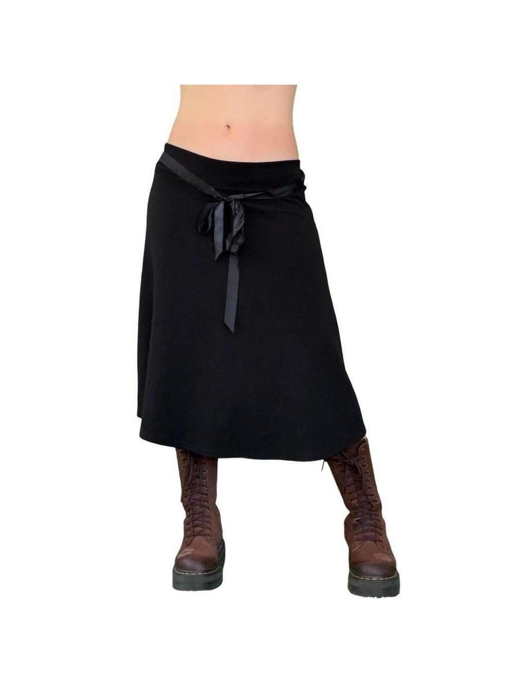 Y2K MINIMALIST TRAD GOTH SKIRT